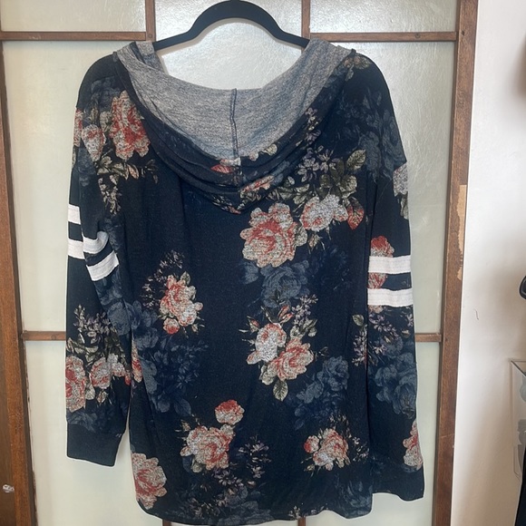 MAURICE 3/4 Button Up Sweater - Picture 2 of 2